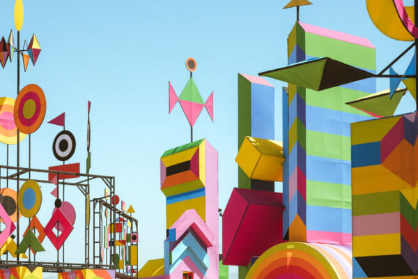 coachella-2024-installations-explore-the-intersection-of-art-music-and-community_15